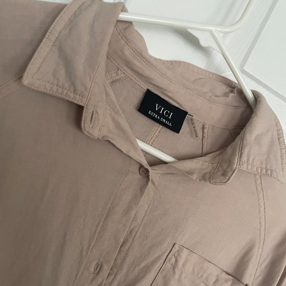 VICI linen-blend oversized button up blouse - Picture 2 of 4